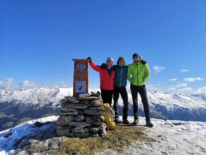 Skulptur am Roßkopf aufgestellt